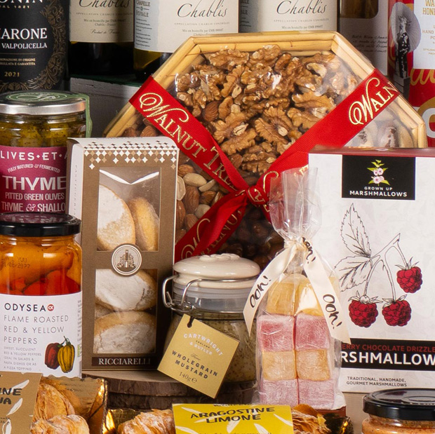 wine hamper with international gift delivery